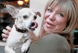 Animal advocate creates cause for the paws