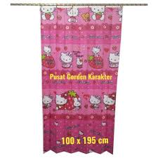 Perpaduannya ungu dengan motif putih. Gorden Pintu Kamar Hello Kitty Strawberry Ukuran Lebar 100 Cm X Tinggi 185 Cm Shopee Indonesia