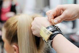 haarklammer richtige anwendung die enden weit aufmachen tolle frisuren friseurwerkzeuge frisuren