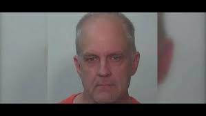 Fort Wayne man admits to attacking parents with hammer