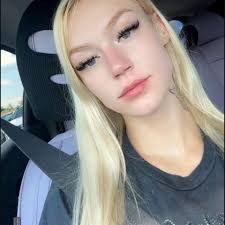 Undefeated Street fighter 8-0 LIL RED who weighs 100 lbs. from Cabin Creek,  WV calls out Kentucky girls for Redneck Brawl 11