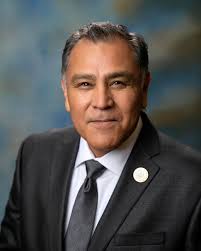 City Council gives city manager salary increase to $322,358