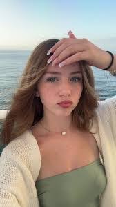 Madison Bray's Instagram, Twitter & Facebook