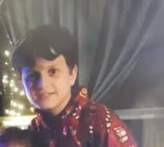 Max Robbins's Instagram, Twitter & Facebook