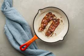When filtering out bacon grease, put it directly into a paper or styrofoam cup lined with a paper towel. What To Do With Bacon Grease Store It Cook With It Or Toss It