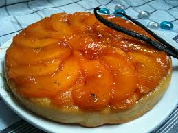 Tarte Tatin Aux Peches Caramelises Et Vanille Recette Tarte Aux Peches Recette Tarte Tatin Tarte Tatin