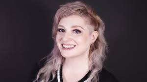 Kerri Lynch's Instagram, Twitter & Facebook