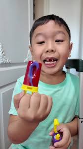 Juicy Drop Pop Taste Test & Reaction