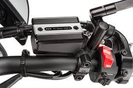 Brake Reservoir Cover For Yamaha Xsr 900 By Puig Motorcycle Model Yamaha Wind Screen