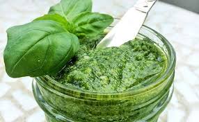 Quand Recolter Le Basilic Et Comment Le Conserver En 2020 Pesto Maison Recettes De Cuisine Recette De Saison