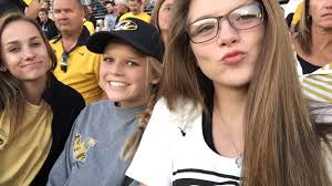 Grace Henley (@graceehenleyy)