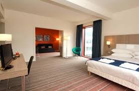 Guests are within walking distance of cultural events, shops and nightlife, making this hotel an ideal base for exploring manchester and its attractions. Park Inn Victoria Manchester Hotels Bedroom Checker