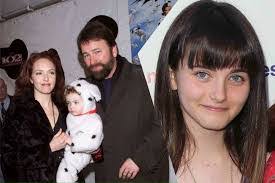 Lee Ritter's Instagram, Twitter & Facebook