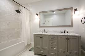 By continuing to browse this site or use this app, i agree the houzz group may use cookies and similar technologies to improve its products and services, serve me relevant content and to personalise my experience. 75 Beautiful Small Traditional Bathroom Design Ideas Pictures Houzz