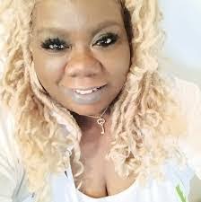 Debra Smothers's Instagram, Twitter & Facebook