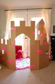 25 Diy Forts To Build With Your Kids This Summer Tipsaholic Kartonnen Kasteel Kartonnen Speelhuis Knutselen Karton
