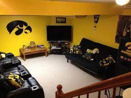 Pin By Tehya On Home Sweet Home Iowa Hawkeye Football Hawkeyes Iowa Hawkeye