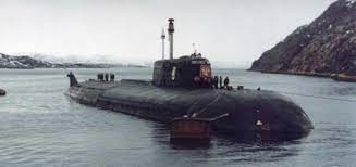 Dankzij deze mogelijkheid is hij het grootste deel van de tijd onzichtbaar. Chronicle Of The Death Of The Nuclear Submarine Koersk Toen De Onderzeeer Koersk Tot Zinken Kwam