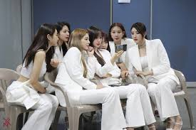 The kpop market seems to be reliving the days of the 2nd generation when a series of popular groups are preparing to make their comebacks. Second Generation K Pop Renaissance What You Need To Know About Brave Girls After School And Other Bands Making A Return South China Morning Post