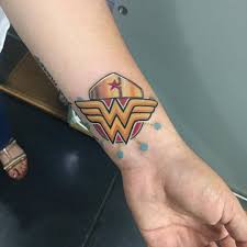 See more of wonder woman tattoo appreciation page on facebook. Lac Est 2009 Made This Custom Wonder Woman Emblem Tattoo Based
