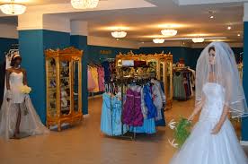 Hier siehst du eine kleine auswahl unserer brautkleider aus der astrapahl boutique in bleckede. Astrapahl Gmbh Co Kg 21354 Bleckede Offnungszeiten Adresse Telefon
