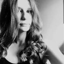 Roberta Leo's Instagram, Twitter & Facebook