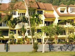 Situated in lumut, this beach hotel is 0.2 mi (0.4 km) from teluk batik beach and within 6 mi (10 km) of mangrove swamp park and rahmat. Resort Gallery Teluk Batik Resort