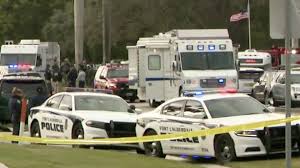 Agents killed in shooting in florida. Two Fbi Agents Shot Dead And Three Hurt During Florida Raid Bbc News
