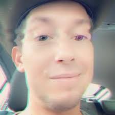 Drew Beckman's Instagram, Twitter & Facebook