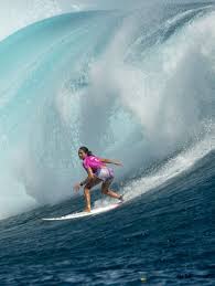 Surf along a wave with malia manuel as she tears it up. 2015 Fiji Women S Pro Surfing Kite Surfing Surfing Pictures