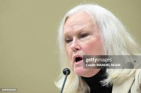 380 Miss Oconnor Photos & High Res Pictures