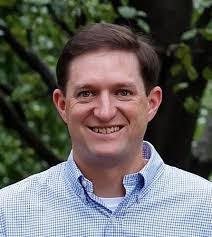 Morris Randall's Instagram, Twitter & Facebook