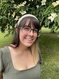 Stacy Deming's Instagram, Twitter & Facebook