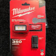 More Compact All Day Comfort The Milwaukee Headlamp Delivers 350 Lumens Of Trueview High Definition Output In A Wide Flood Beam Light Head Headlamp Milwaukee