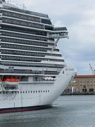 Find a luxury cruise on board the msc seaview cruise ship with cruise direct. Msc Seaview Kreuzfahrtschiff Bilder