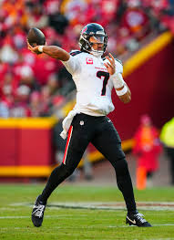 Texans QB C.J. Stroud comes in at number 39 on the NFL Top 100 list! He is  ahead of QBs like Justin Herbert, Matthew Stafford & Jordan Love.