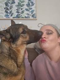 Teresa Lebleu's Instagram, Twitter & Facebook