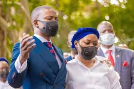 Shepherd bushiri (born 20 february 1983), also known as major 1 or prophet shepherd ndozvazviri bushiri, is a malawian christian preacher, motivational speaker, author, and businessman. Age Gap Between Prophet Bushiri And His Wife Mary Leaves Mzansi In Shock News365 Co Za