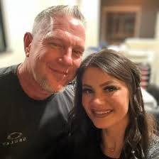 Mary and I are traveling and drove by a Dollar Tree, so we had to stop.  Mary just went into the store so I might be sitting here in the car for