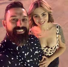 Last minute homecoming makeup for daughter?