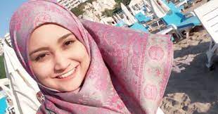 Ost asalkan dia bahagia artis / penyanyi: Ayda Jebat Mata Lirik Lagu Terjemahan