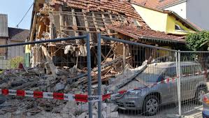 Originally aired february 18, 2021. Haus Explosion In Himmelstadt Haftbefehl Gegen Sohn Der Familie Br24