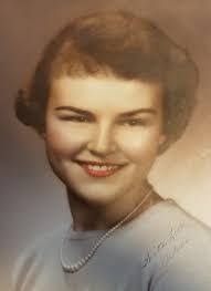 Lainie Lewis's Instagram, Twitter & Facebook