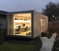 Rumah di jepang ini lebarnya hanya 2.5 meter! 15 Desain Rumah Murah Dan Kecil Suryani Studio