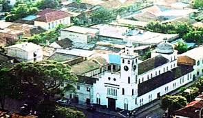 También lo hizo mucha gente de armero que, al tanto de las advertencias, prestó oídos sordos a las mismas, incapaces de sobreponerse a sus miedos y sus cobardías o dominados por el fundado. Armero Tragedia De Una Imborrable Noche La Prensa 7 Dias