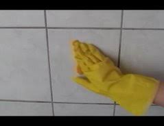 Kalk aus duschkabine entfernen,aber wie ? Video Kalkflecken Auf Fliesen Entfernen So Geht S Mit Hausmitteln