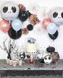 I'm back with a new tutorial. Pin By Katie Cichosz On Holiday Party Ideas Nightmare Before Christmas Decorations Christmas Birthday Party Birthday Halloween Party