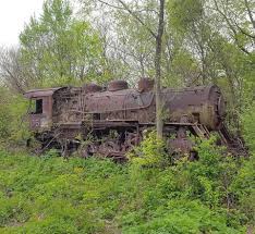 Old Steam Locomotive Abandone In The Woods Abandoned Photography Urban Exploration Urban Explorer Travel Adven Abandoned Train Abandoned Places Abandoned