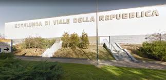 Esselunga Valenza Dipendente Positiva Al Coronavirus Azienda Gia Tutto Sanificato