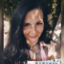 Sandra Remus's Instagram, Twitter & Facebook